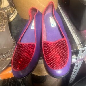 Keds Women's Flats in Purple and Red